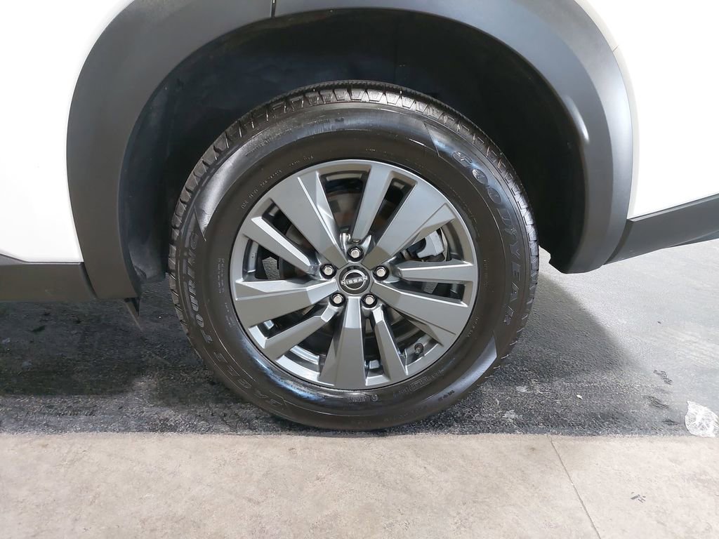 Certified 2024 Nissan Pathfinder SV AWD/4WD image 33