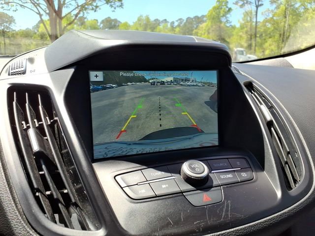 Used 2019 Ford Escape SE FWD image 19