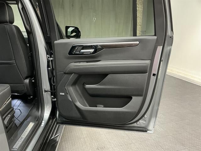 New 2026 Chevrolet Suburban Premier AWD/4WD image 36