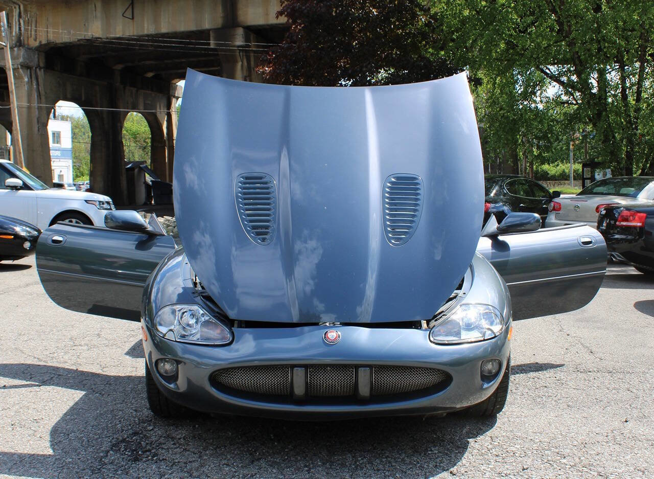 Used 2000 Jaguar XK8 Convertible RWD image 13