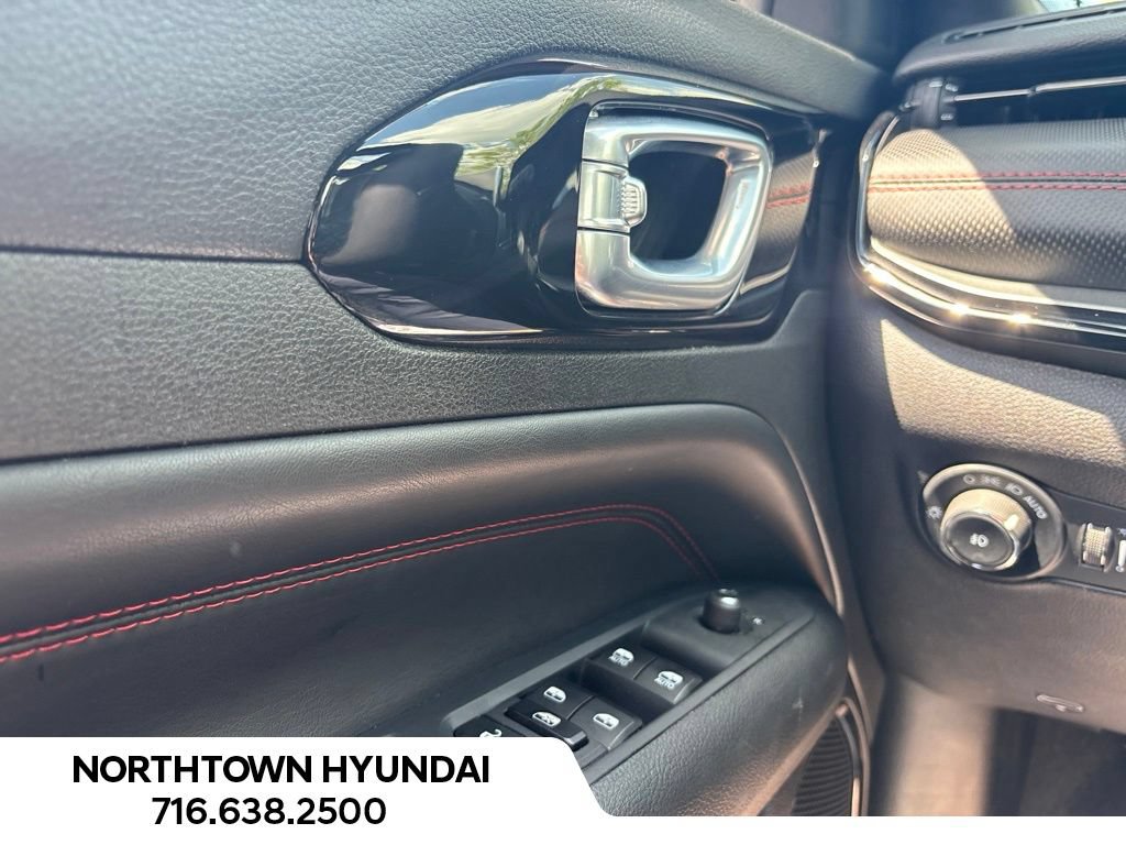 Used 2026 Jeep Compass Trailhawk AWD/4WD image 17
