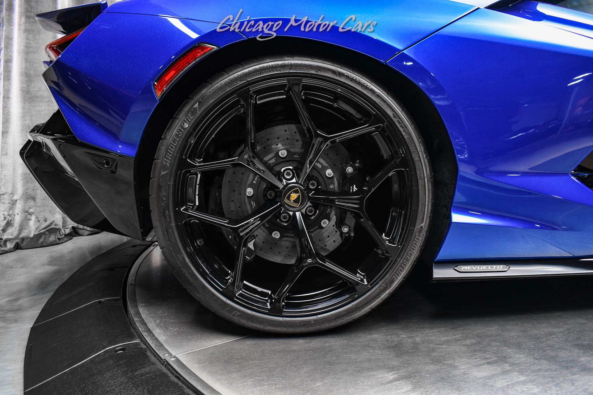 Used 2025 Lamborghini Revuelto image 50