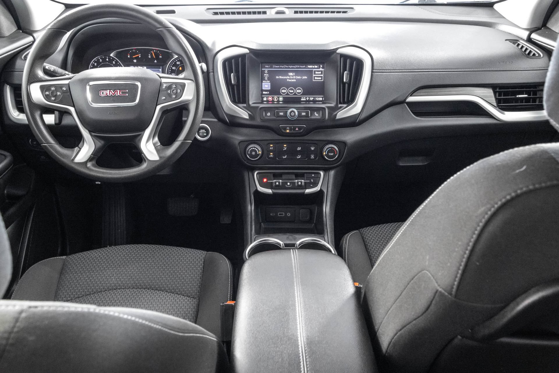 Used 2024 GMC Terrain SLE AWD/4WD image 22