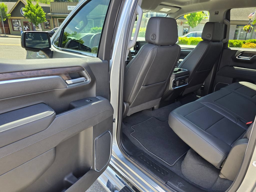 Used 2025 GMC Sierra 1500 SLT w/ SLT Premium Package AWD/4WD image 16
