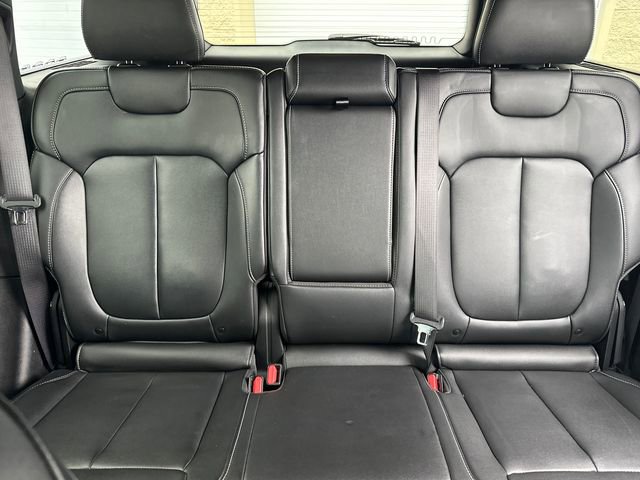 Certified 2025 Jeep Grand Cherokee Limited w/ MOPAR Finishing Package AWD/4WD image 37