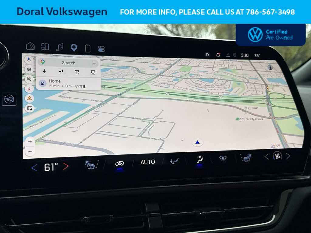 Used 2025 Chevrolet Equinox EV RS FWD image 18