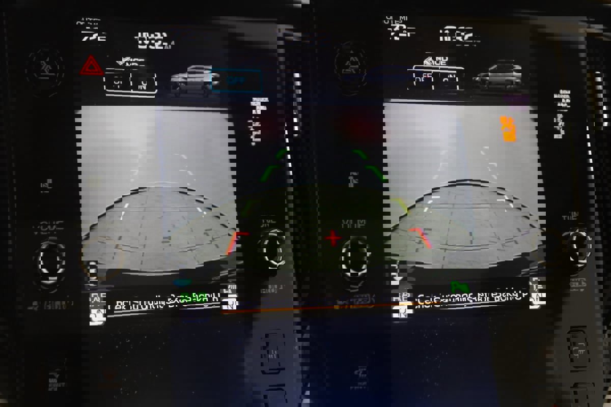 Used 2025 Subaru Outback Touring XT image 10