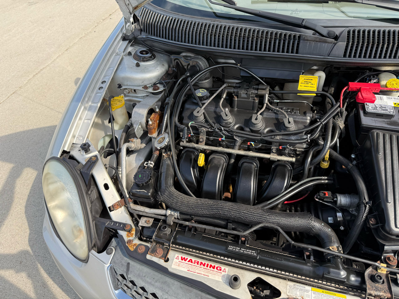 Used 2005 Dodge Neon SXT image 31