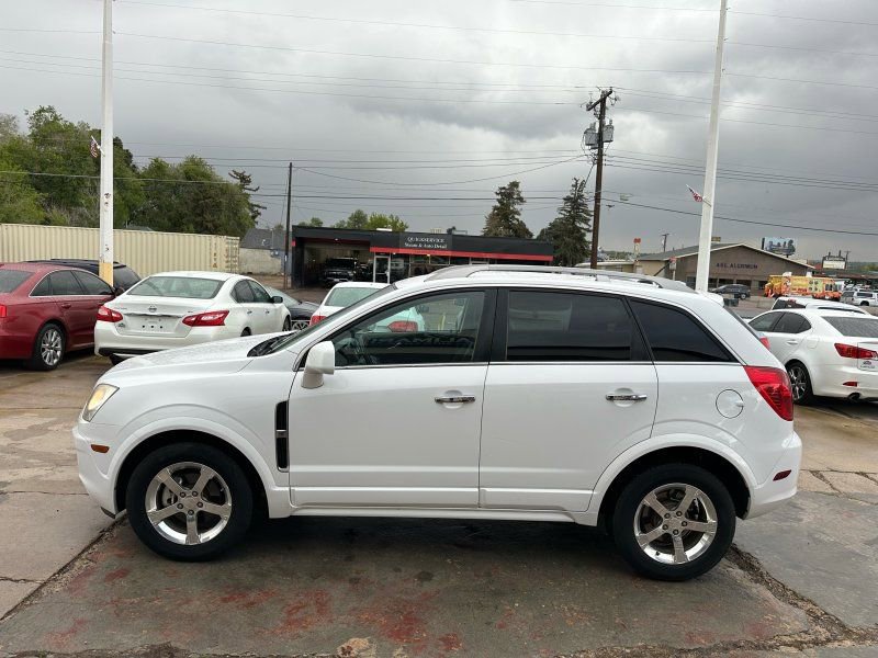 Used 2013 Chevrolet Captiva Sport LT FWD image 4