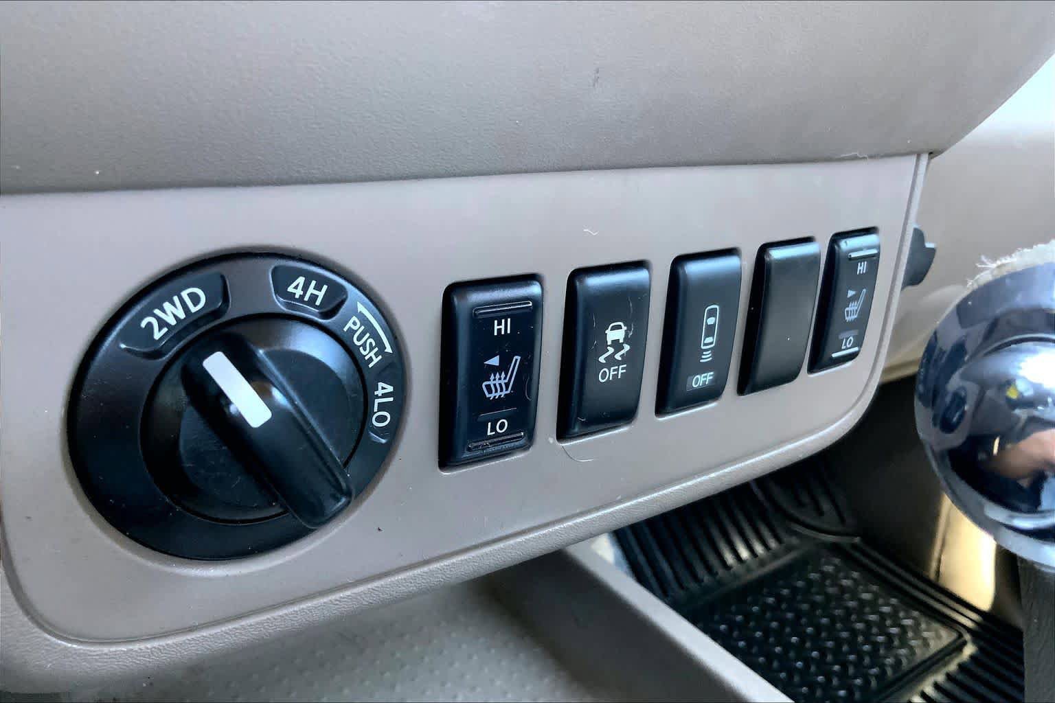 Used 2016 Nissan Frontier SV w/ SV Value Truck Package AWD/4WD image 34