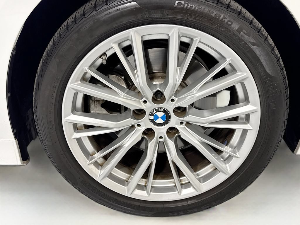 Used 2023 BMW 330i xDrive Sedan w/ Premium Package AWD/4WD image 32