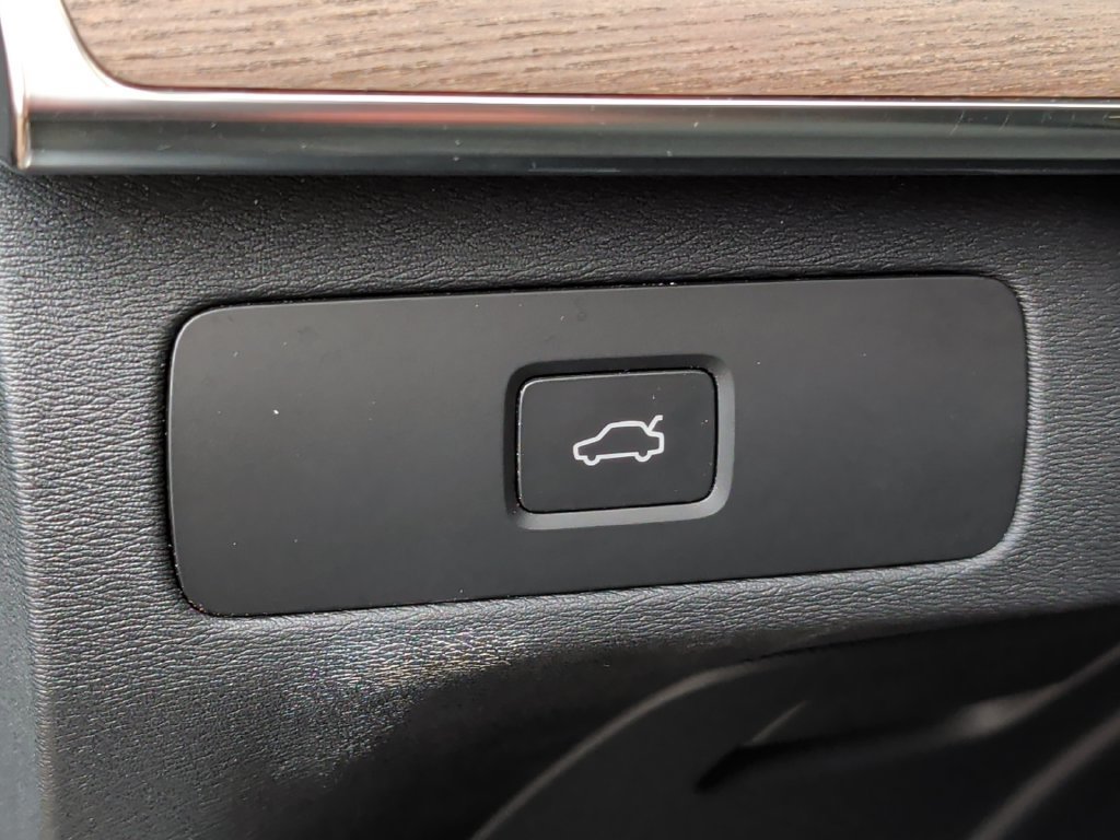 Used 2026 Volvo XC90 B6 Plus AWD/4WD image 14