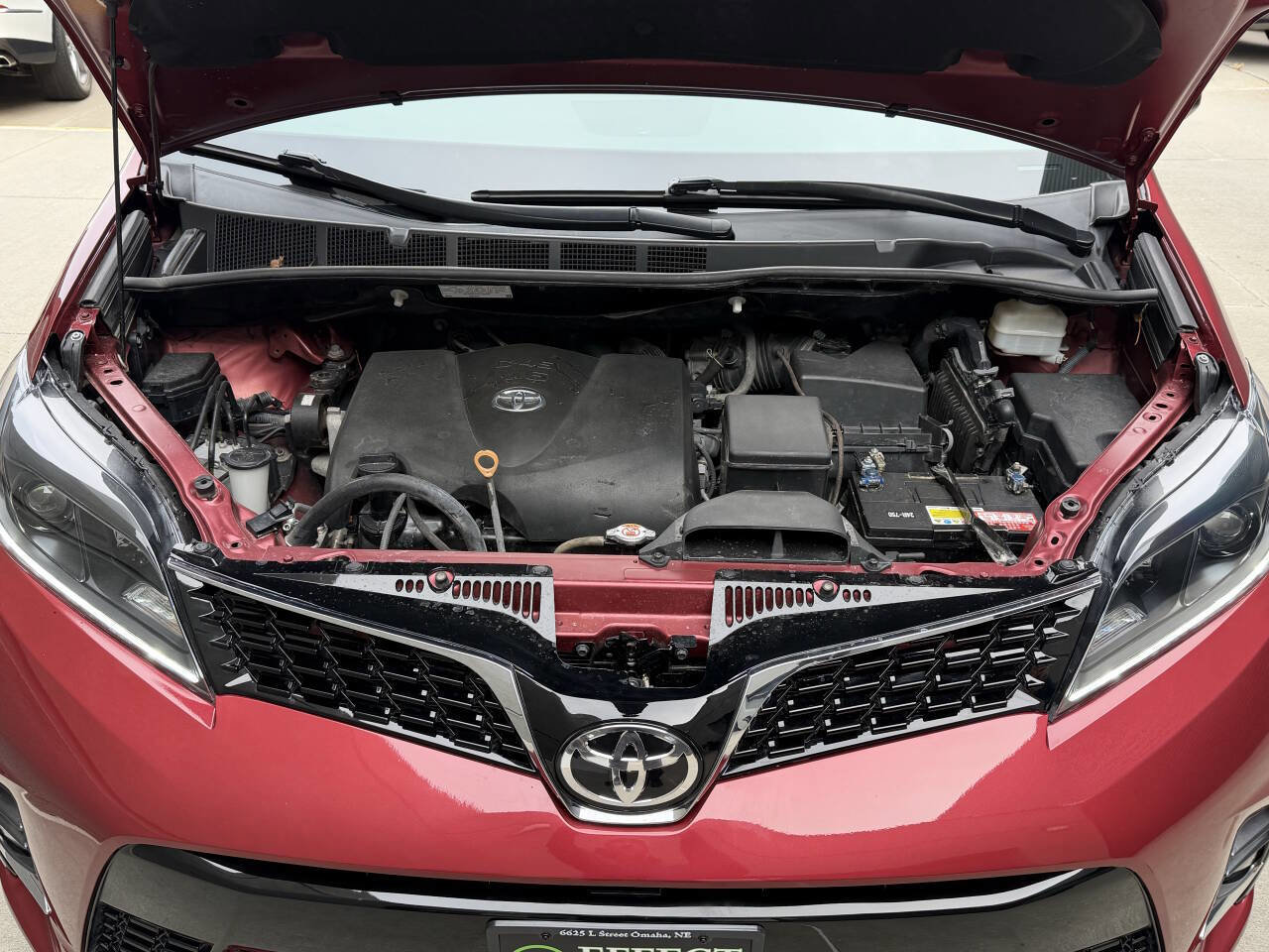 Used 2020 Toyota Sienna SE FWD image 33