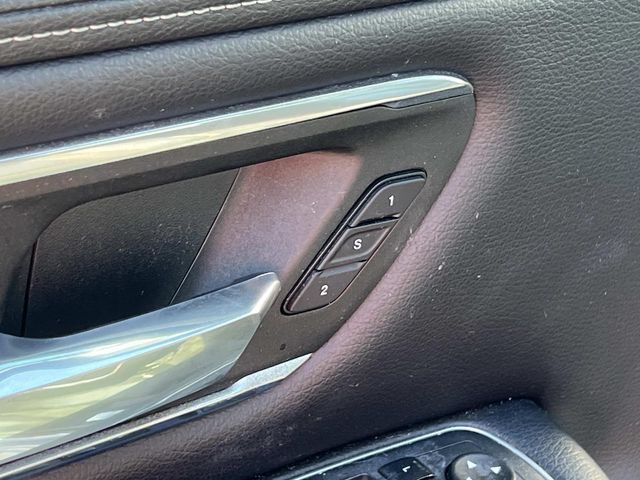 Used 2022 RAM 1500 Laramie AWD/4WD image 16