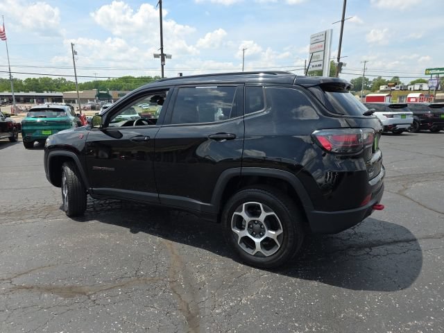 Used 2022 Jeep Compass Trailhawk w/ Trailhawk Elite Group AWD/4WD image 4
