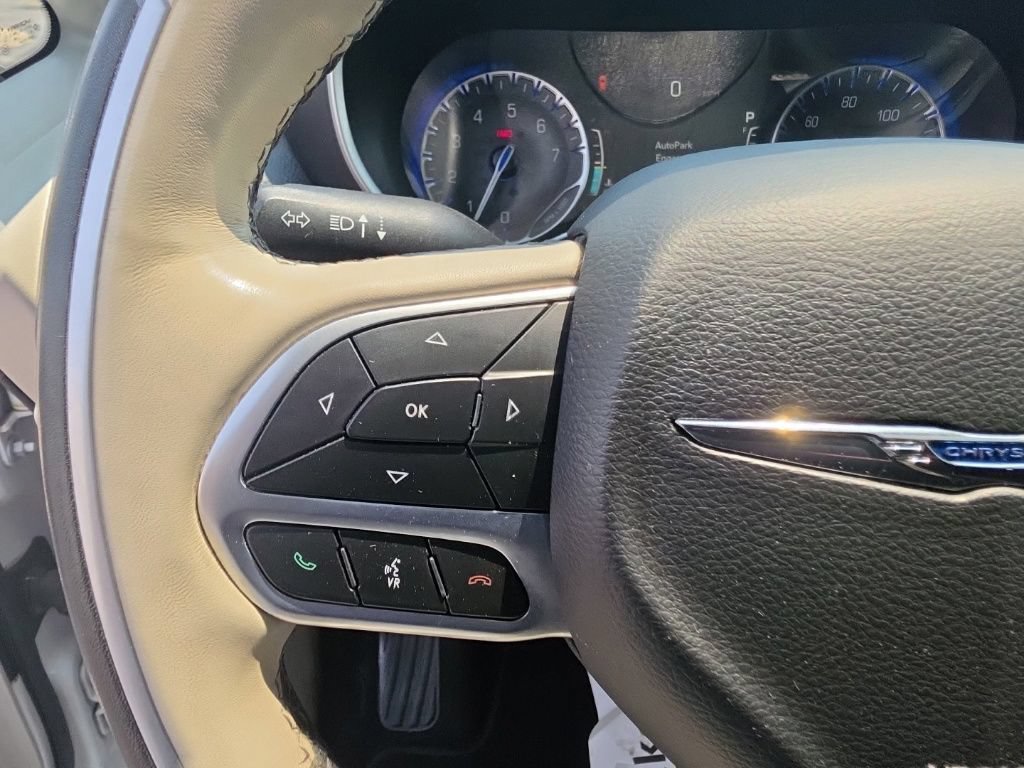Used 2020 Chrysler Pacifica Limited FWD image 18