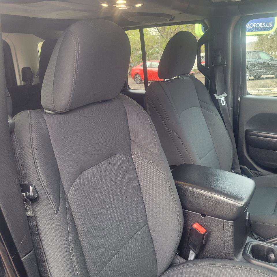Used 2020 Jeep Wrangler Unlimited Sport AWD/4WD image 30