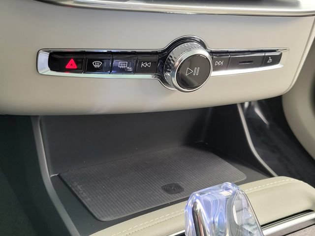 New 2026 Volvo XC90 B6 Ultra w/ Protection Package Premier AWD/4WD image 20