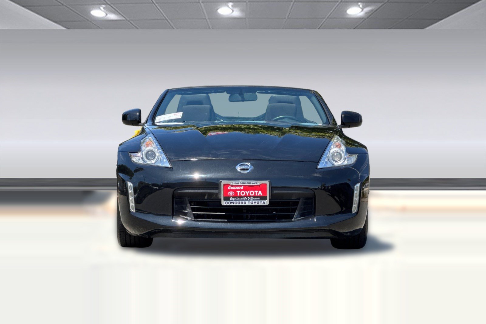 Used 2014 Nissan 370Z Roadster RWD image 6
