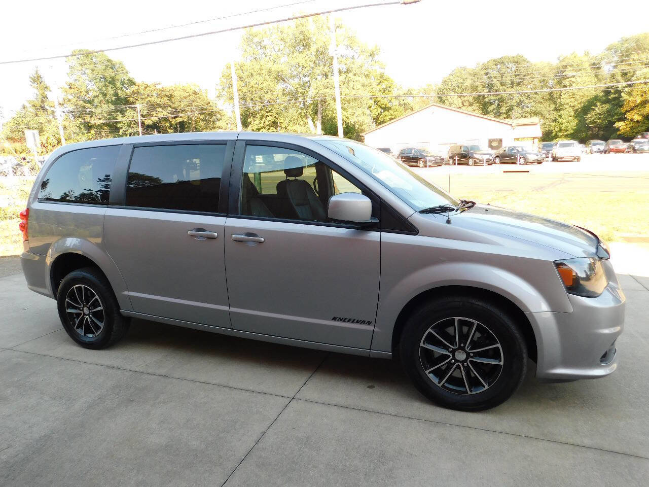 Used 2018 Dodge Grand Caravan GT image 12