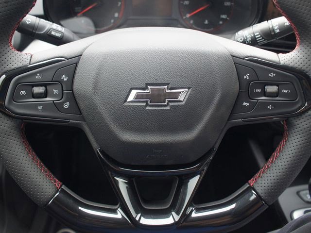 New 2026 Chevrolet Trax RS w/ Sunroof Package image 7