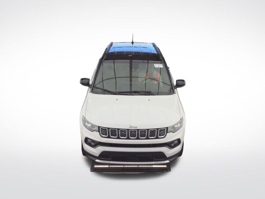 Used 2025 Jeep Compass Limited AWD/4WD image 14