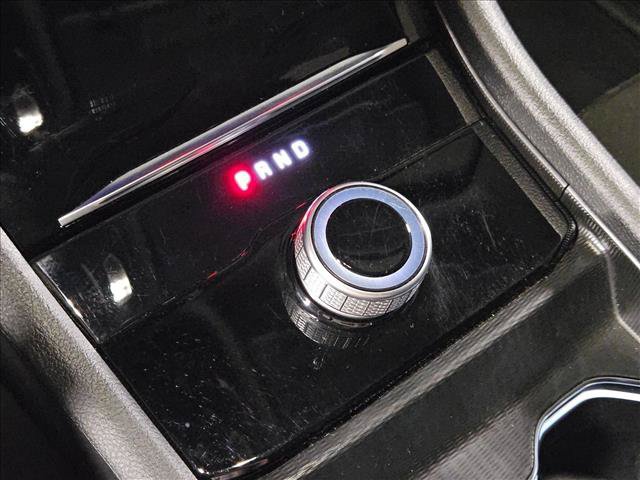 Used 2024 Jeep Grand Cherokee Laredo X RWD image 12