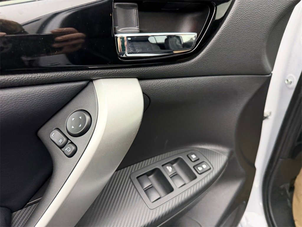 New 2026 Mitsubishi Eclipse Cross SE image 14