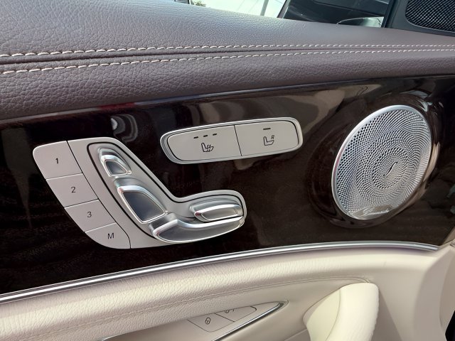 Used 2019 Mercedes-Benz E 300 4MATIC image 14