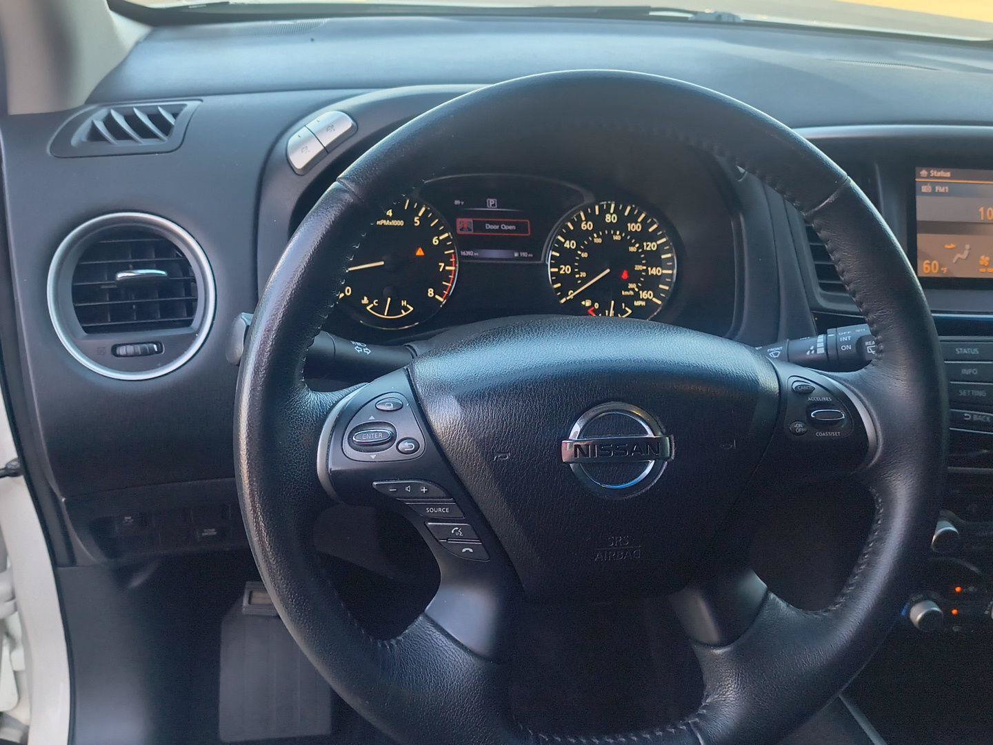 Used 2016 Nissan Pathfinder SV FWD image 26