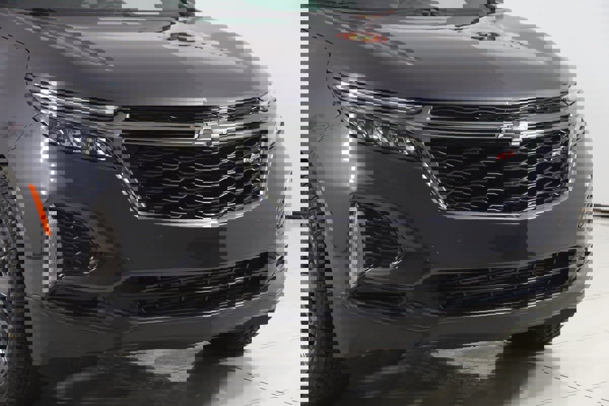 Used 2022 Chevrolet Equinox RS image 36