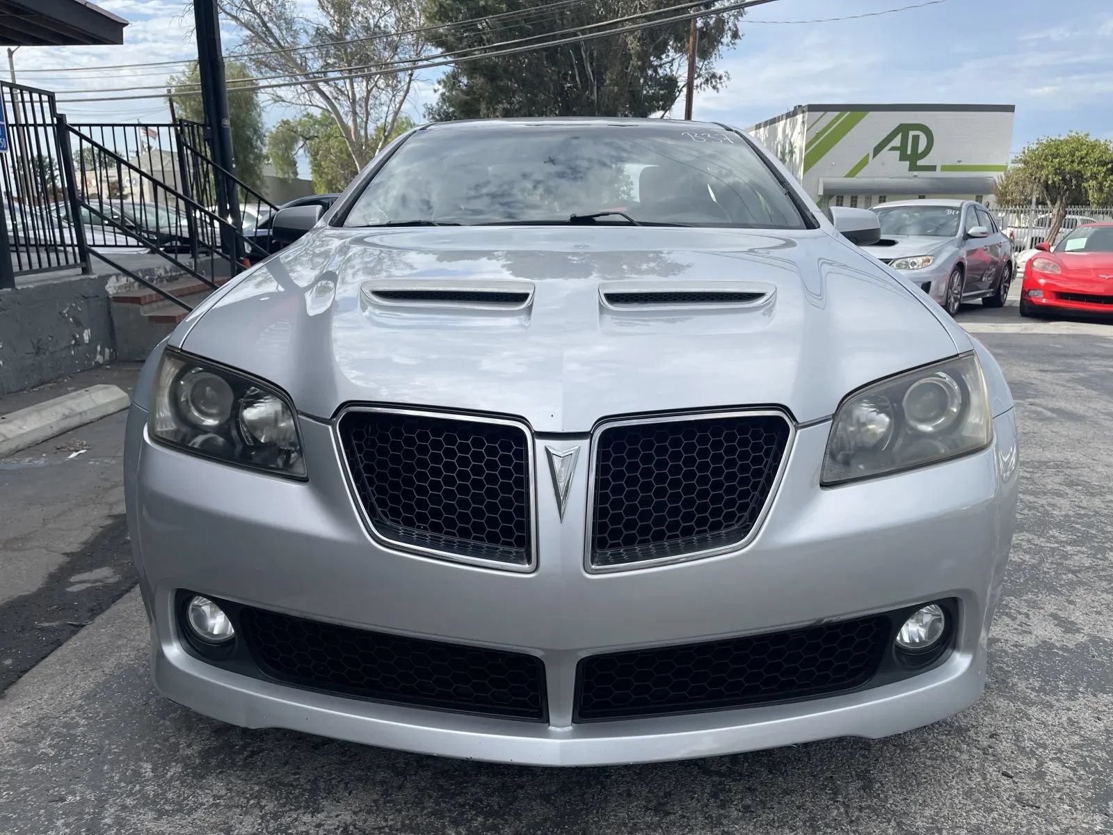 Used 2009 Pontiac G8 GT w/ Premium Package RWD image 2