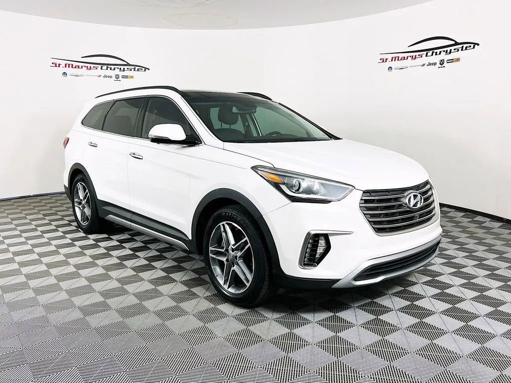 Used 2019 Hyundai Santa Fe XL w/ Cargo Package FWD image 1