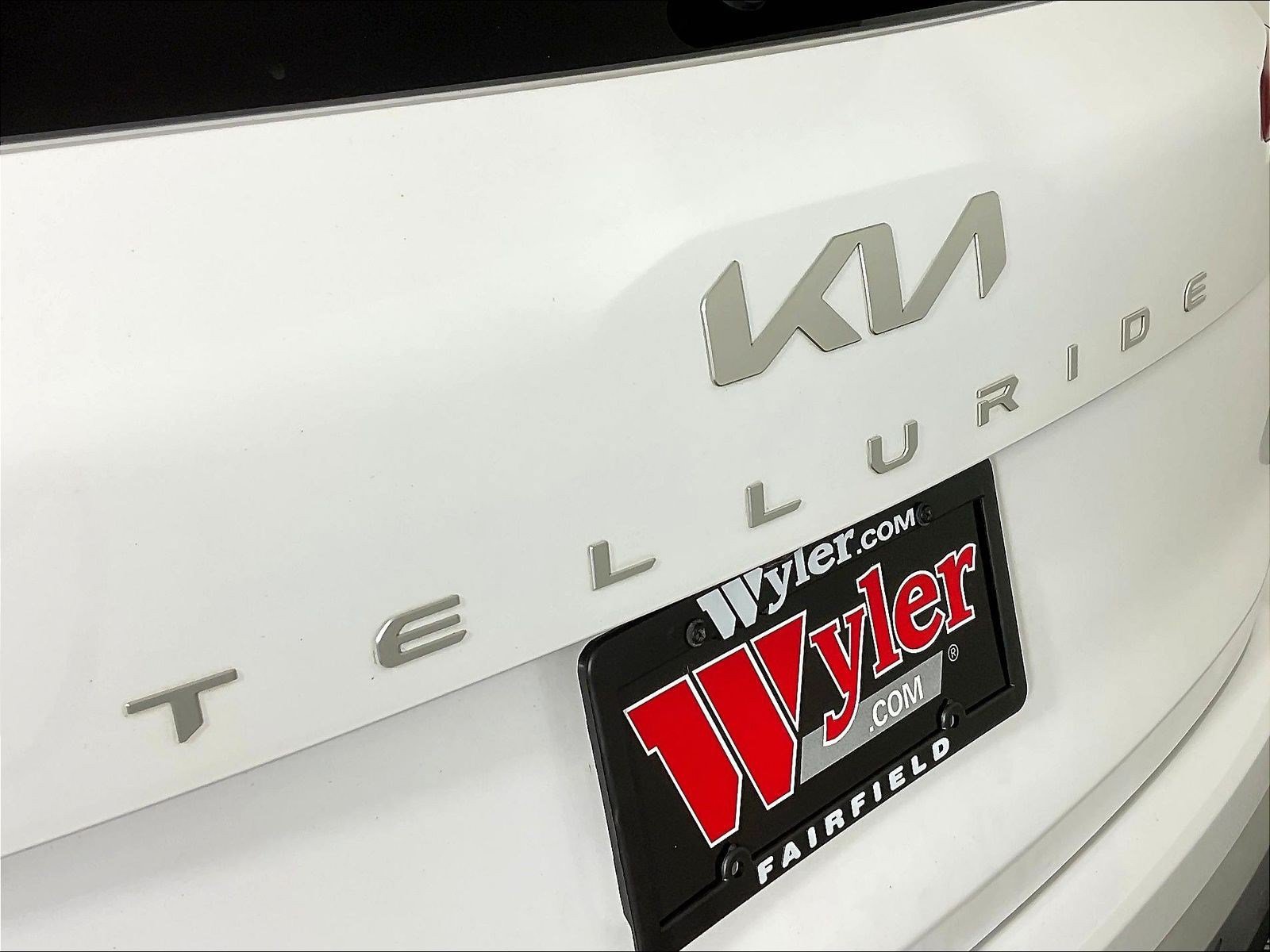 Certified 2024 Kia Telluride LX FWD image 24