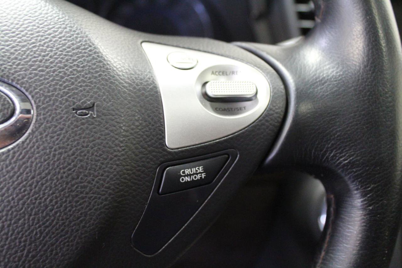 Used 2013 INFINITI FX37 AWD w/ Premium Pkg image 10