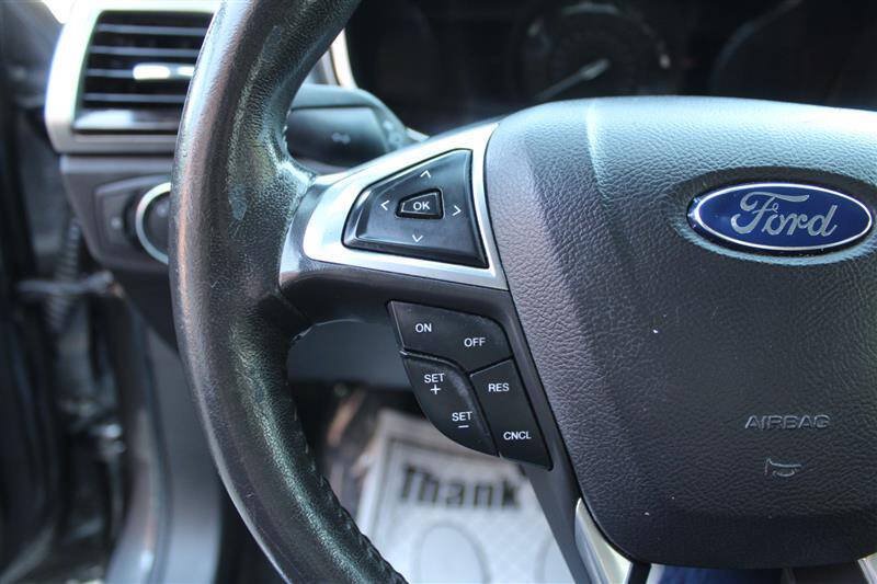 Used 2016 Ford Fusion SE w/ Equipment Group 202A FWD image 15