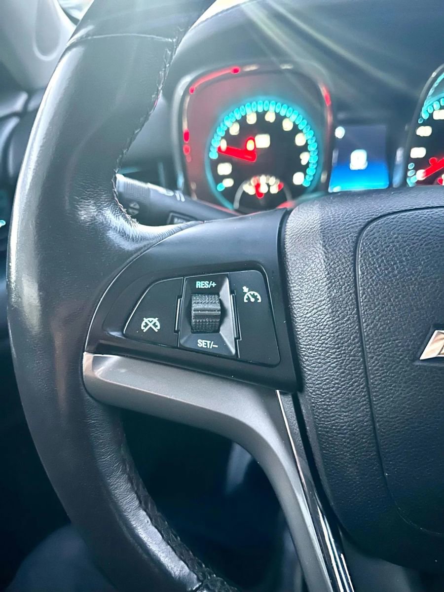 Used 2015 Chevrolet Malibu LTZ image 25