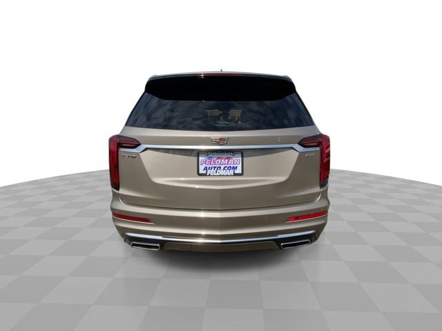 Used 2022 Cadillac XT6 Premium Luxury w/ Technology Package FWD image 9