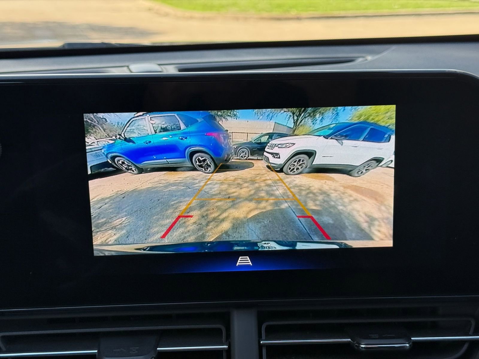 Used 2025 Chevrolet Trax LT image 24
