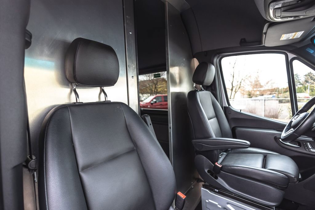 Used 2019 Mercedes-Benz Sprinter 2500 image 23