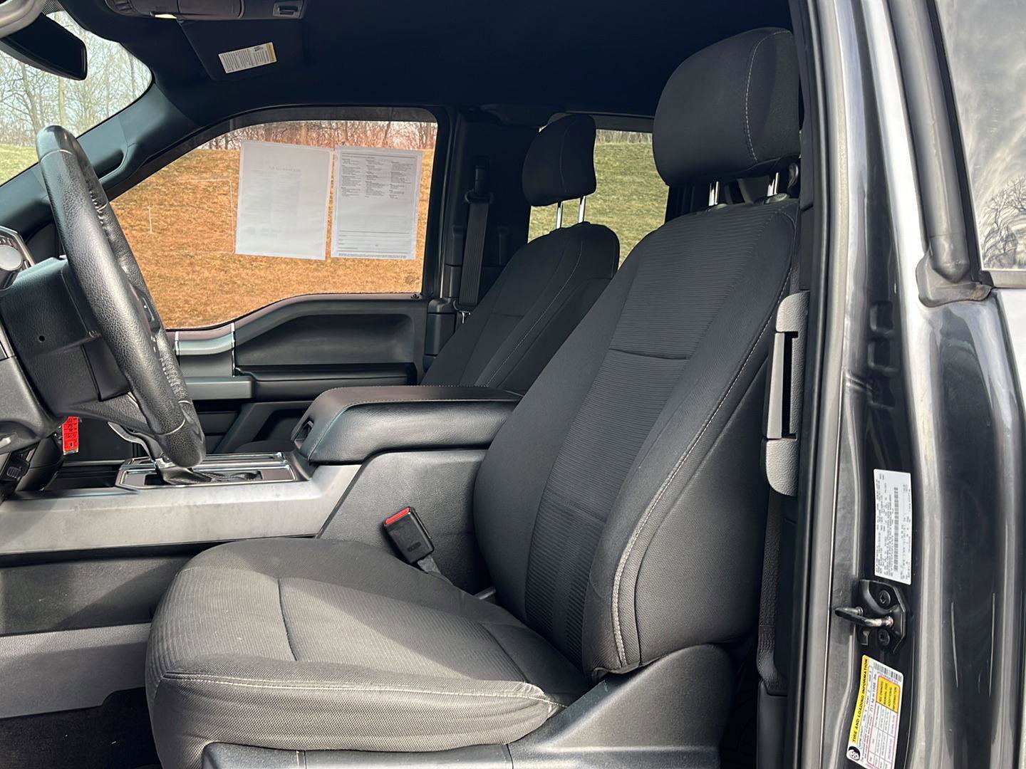 Used 2016 Ford F150 XLT w/ Equipment Group 302A Luxury image 11