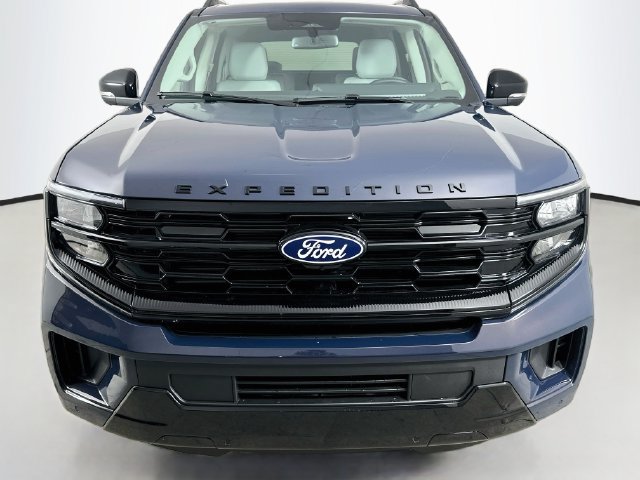 New 2027 Ford Expedition Platinum AWD/4WD image 2