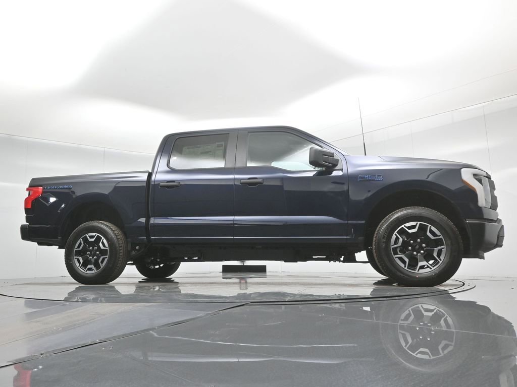 New 2024 Ford F150 Lightning Pro AWD/4WD image 3