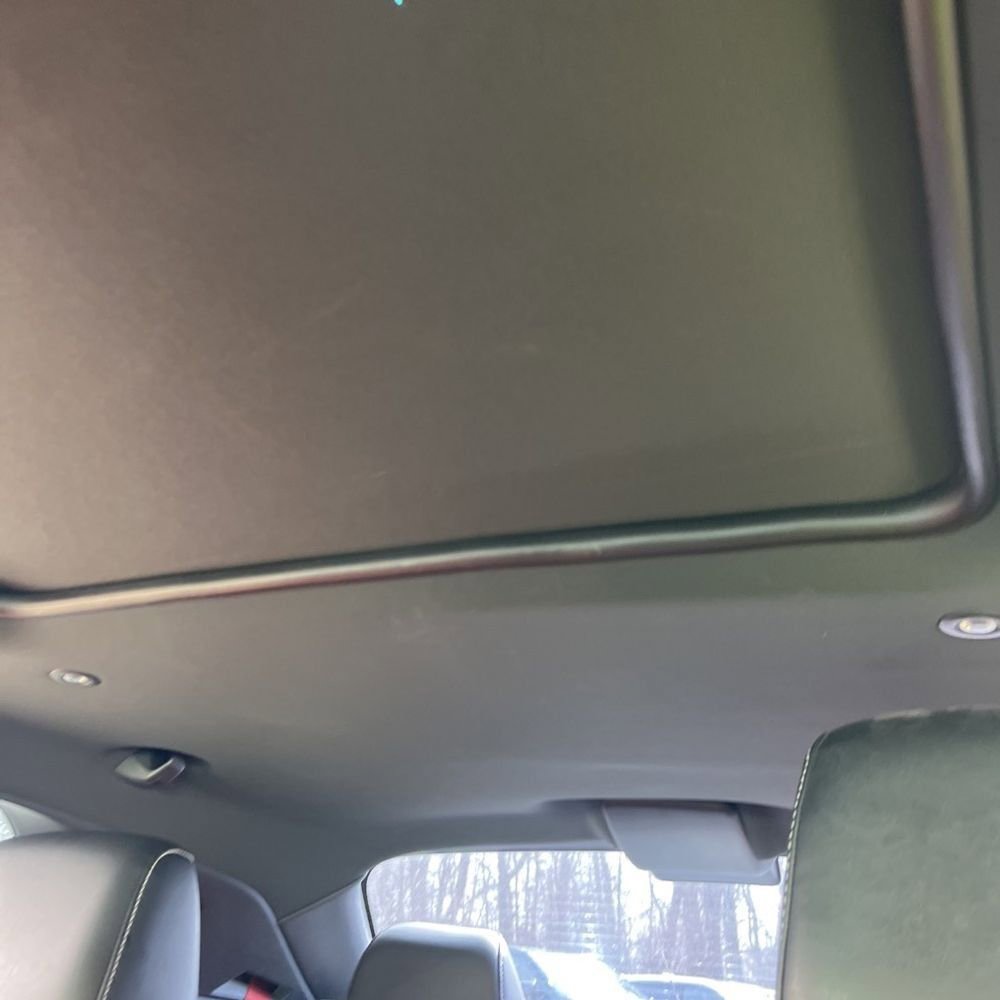 Used 2016 Dodge Challenger SRT w/ Technology Group image 13