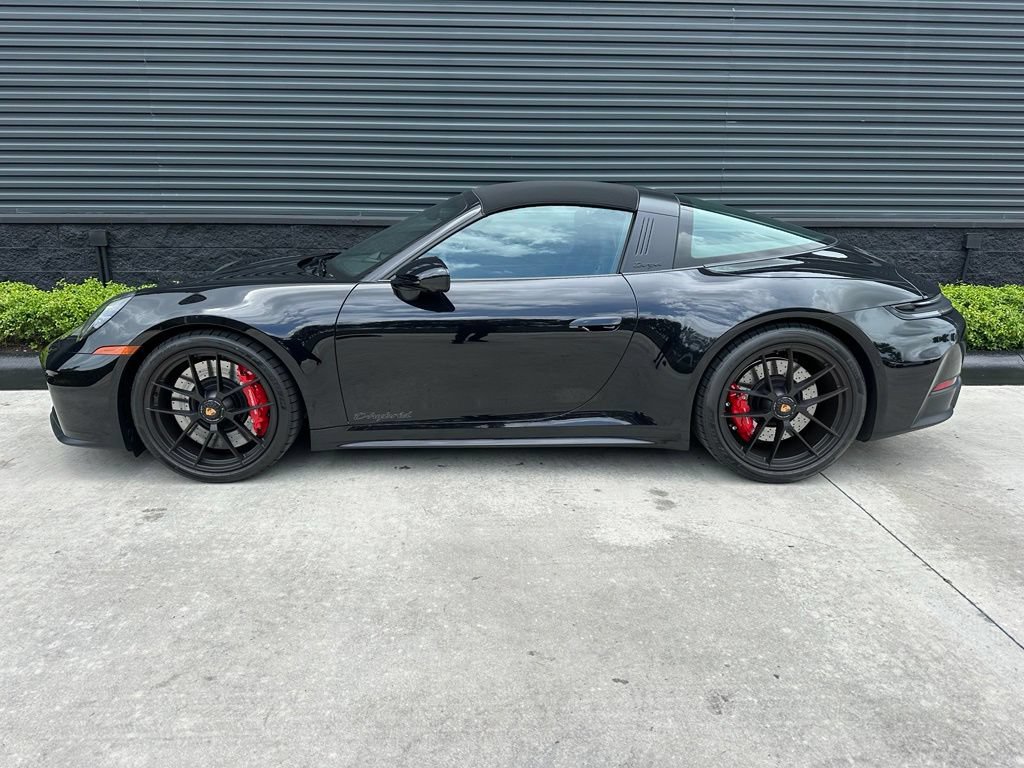 Certified 2026 Porsche 911 Targa 4 GTS AWD/4WD image 2
