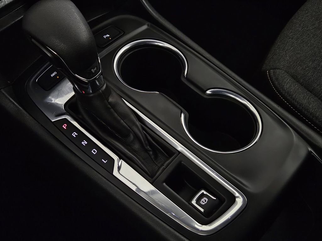 Used 2023 Chevrolet Equinox LT w/ Driver Convenience Package AWD/4WD image 13