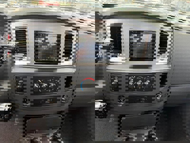 Used 2007 Dodge Ram 2500 Truck SLT image 26