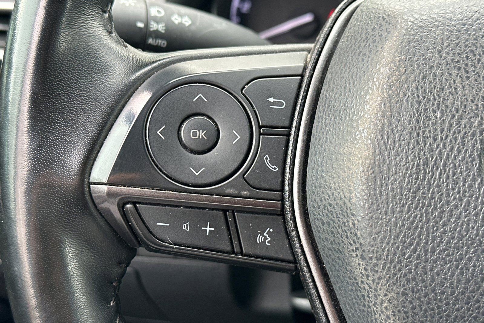 Used 2024 Toyota Camry SE image 34