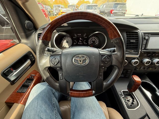 Used 2019 Toyota Sequoia Platinum image 10