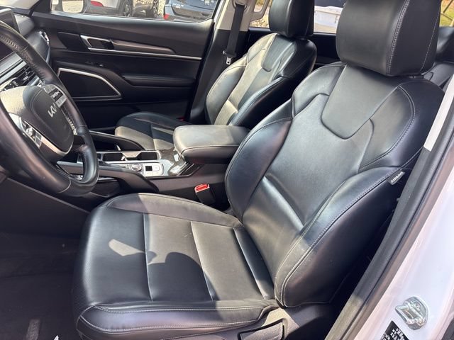 Used 2022 Kia Telluride LX AWD/4WD image 11